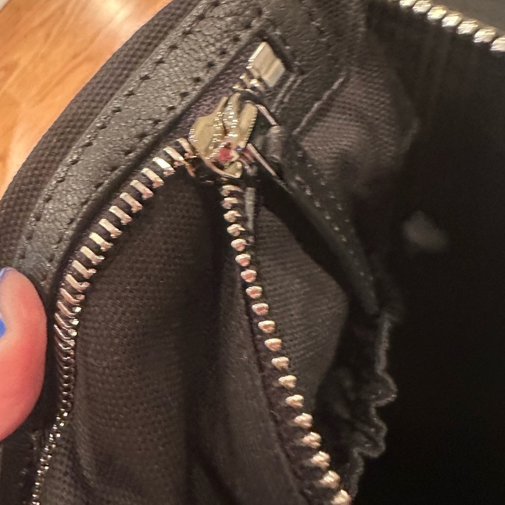 Givenchy Pandora black pebbled leather size medium - Picture 15 of 16